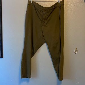 Olive green trousers by Kut from the Kloth. 20w